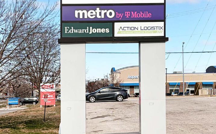 Pictures of Retail property located at 12171 St Charles Rock Rd, Bridgeton, MO 63044 for lease - image #1