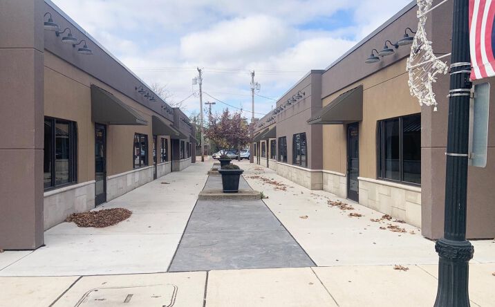 Pictures of Office, Retail, Restaurant property located at 3724 Main Street, East Chicago, IN 46312 for lease - image #1