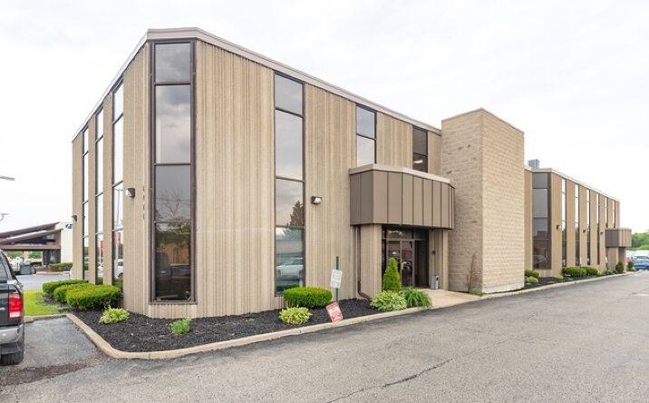 Pictures of Office property located at 6428 Joliet Road 103, Countryside, IL 60525 for lease - image #1