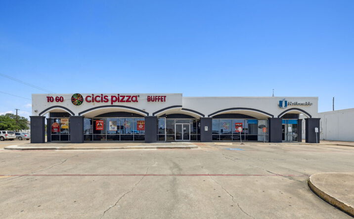 Pictures of Retail property located at 6300 Samuell Blvd, Dallas, TX 75228 for lease - image #1