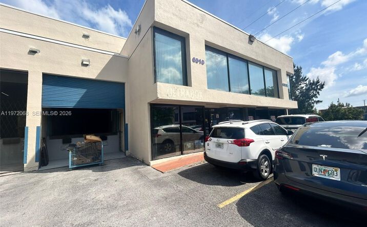Pictures of Industrial property located at 6910 NW 50th St # 1 #4-1, Miami, FL 33195 for lease - image #1