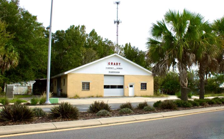 Pictures of Industrial, Retail property located at 1529 S Main St, Gainesville, FL 32601 for lease - image #1