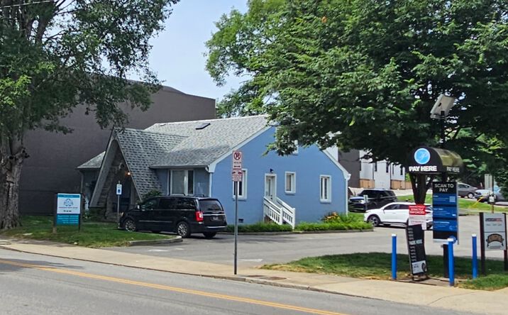 Pictures of Office, Restaurant, Special Purpose property located at 913 18th Ave S, Nashville, TN 37212 for lease - image #1