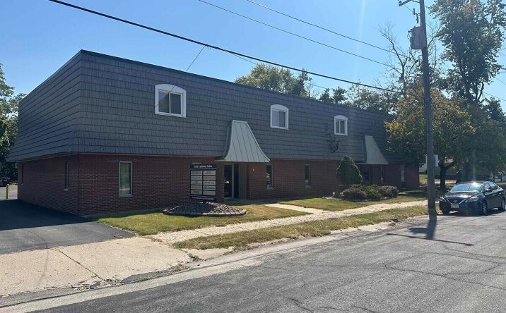 Pictures of Retail, Office, Special Purpose property located at 3526 N California Ave, Peoria, IL 61603 for lease - image #1
