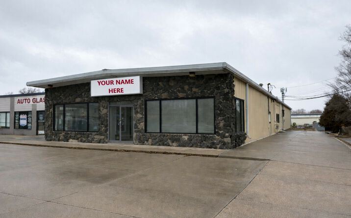 Pictures of Office, Retail property located at 3505 N 48th St, Lincoln, NE 68504 for lease - image #1