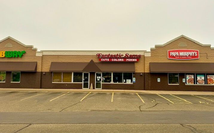 Pictures of Retail, Office, Restaurant property located at 1578 Paulson Rd, River Falls, WI 54022 for lease - image #1