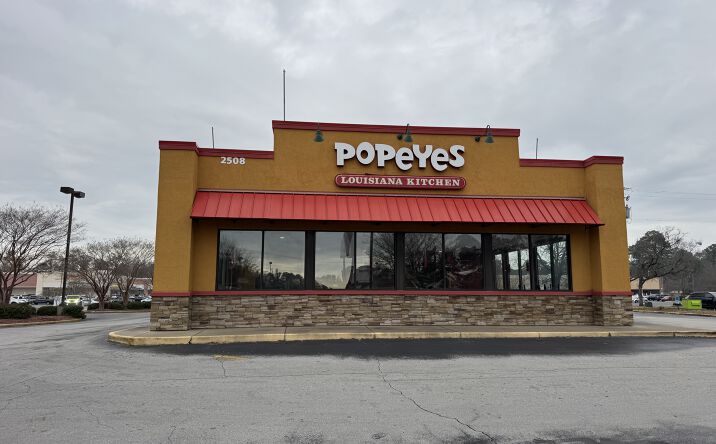 Pictures of Retail, Restaurant property located at 2508 Dr. M.L.K. Jr Blvd, New Bern, NC 28562 for lease - image #1