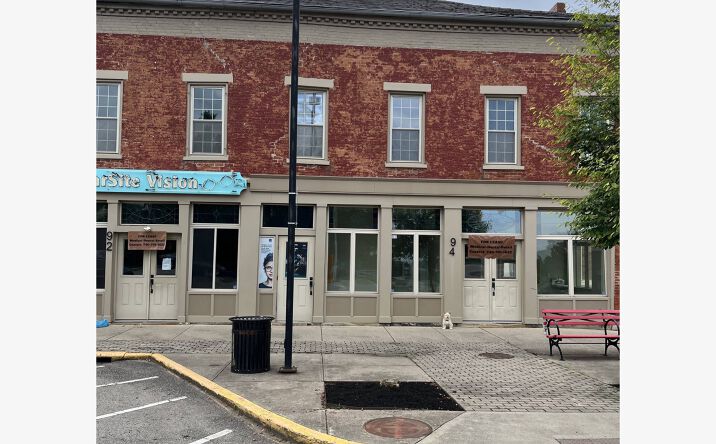 Pictures of Retail, Office, Special Purpose property located at 92 W Water St, Chillicothe, OH 45601 for lease - image #1