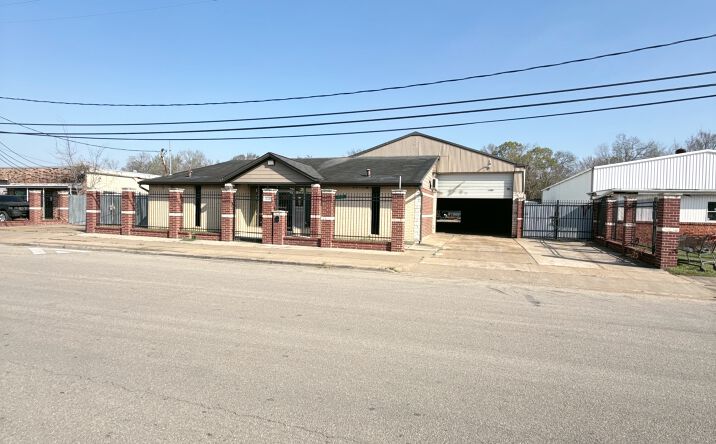 Pictures of Industrial, Special Purpose property located at 4127 Weslow St, Houston, TX 77087 for lease - image #1