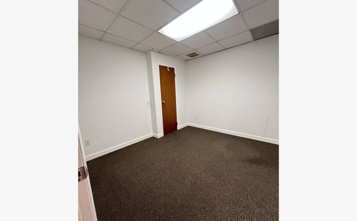 Pictures of Office property located at 426 Hudson St, Hackensack, NJ 07601 for lease - image #1