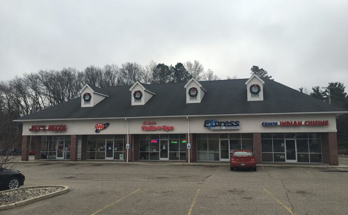 Pictures of Retail, Office, Restaurant property located at 3321 Stadium Dr, Kalamazoo, MI 49008 for lease - image #1