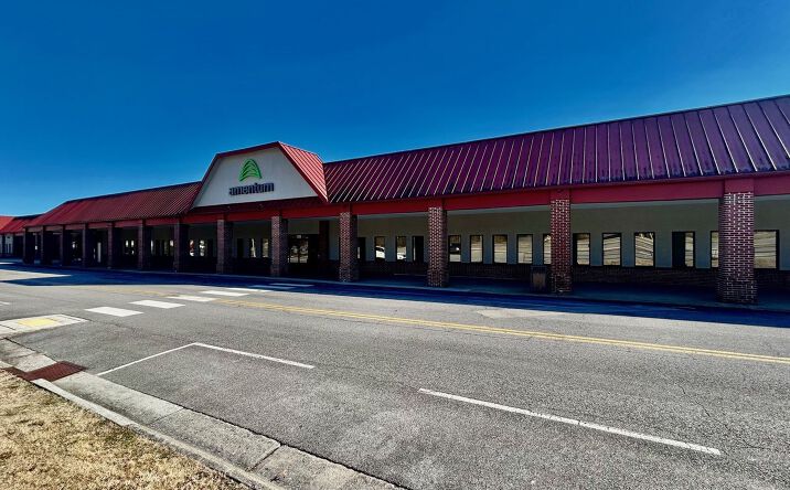 Pictures of Office property located at 125 Broadway Ave, Oak Ridge, TN 37830 for lease - image #1