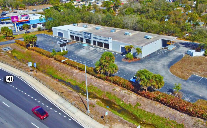 Pictures of Retail property located at 1750 N Tamiami Trl, North Fort Myers, FL 33903 for lease - image #1