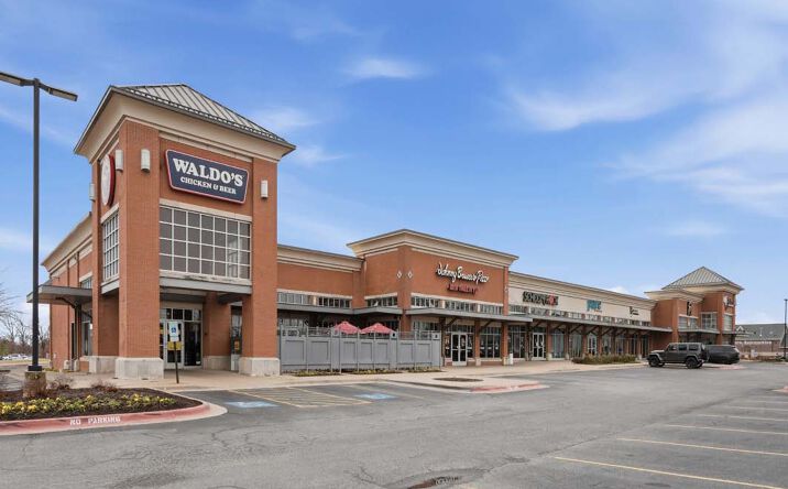 Pictures of Retail property located at 700 SE Walton Blvd, Bentonville, AR 72712 for lease - image #1