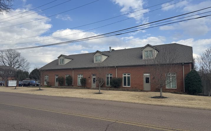 Pictures of Office property located at 6551 Stage Oaks Dr, Bartlett, TN 38134 for lease - image #1