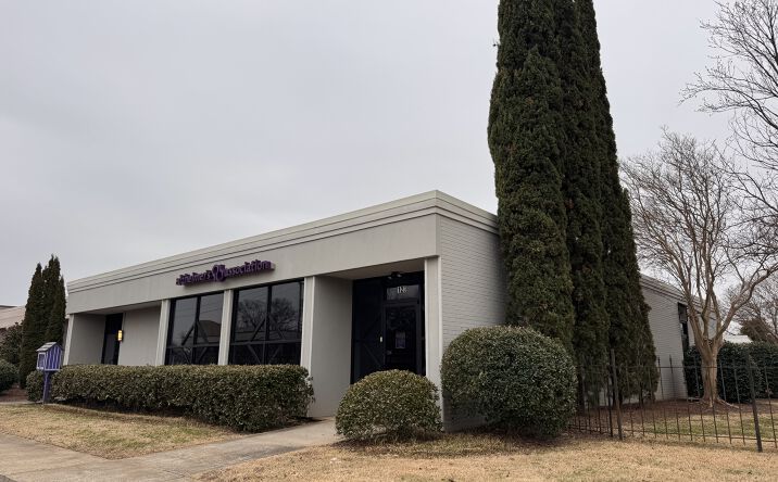 Pictures of Office property located at 123 W Antrim Dr, Greenville, SC 29607 for lease - image #1