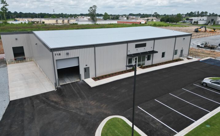 Pictures of Industrial property located at 720 Summit Dr SE, Decatur, AL 35601 for lease - image #1