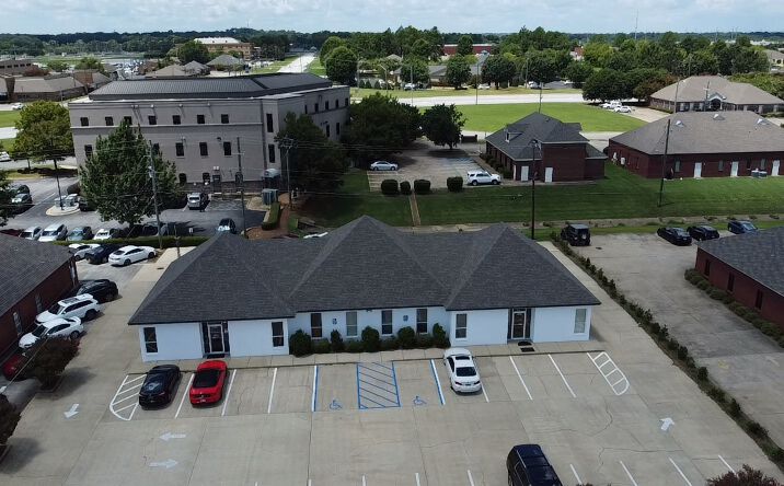 Pictures of Office property located at 440 St Lukes Dr, Montgomery, AL 36117 for lease - image #1