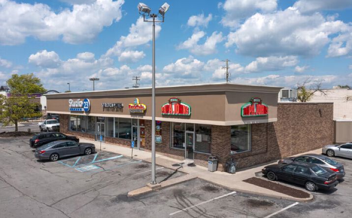 Pictures of Retail property located at 2925 Richmond Rd, Lexington, KY 40509 for lease - image #1