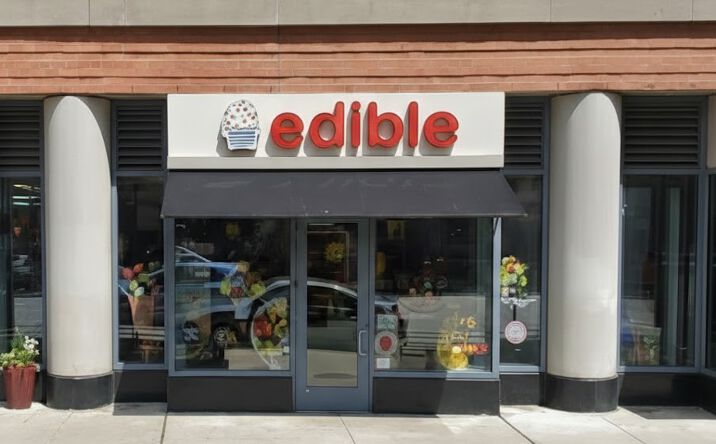 Pictures of Retail property located at 1251 S Michigan Ave, Chicago, IL 60605 for lease - image #1