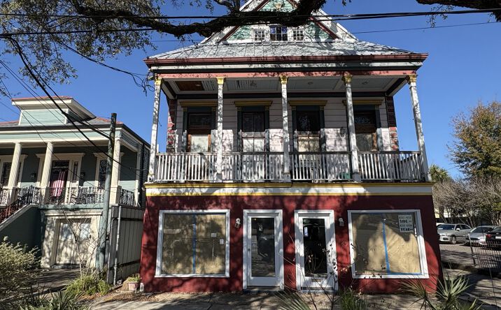 Pictures of Office, Retail, Restaurant property located at 4715 S Carrollton Ave, New Orleans, LA 70119 for lease - image #1