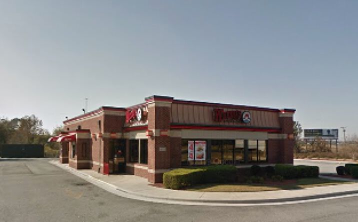Pictures of Retail property located at 4535 US-70, Kinston, NC 28504 for lease - image #1