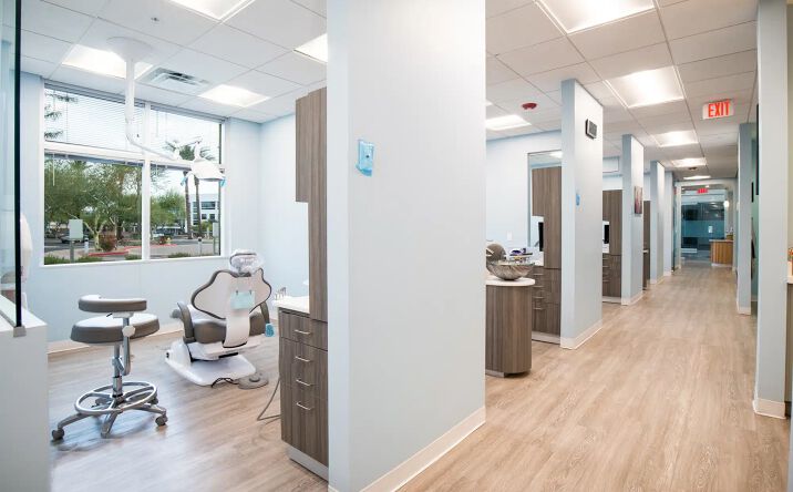 Pictures of Office property located at 2421 W Peoria Ave, Phoenix, AZ 85029 for lease - image #1
