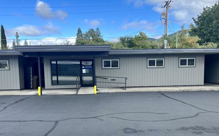 Pictures of Office property located at 1201 NE 7th Street, Grants Pass, OR 97526 for lease - image #1