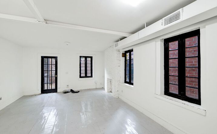 Pictures of Retail property located at 86 South 8th Street, Brooklyn, NY 11211 for lease - image #1