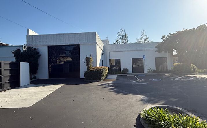 Pictures of Office, Industrial property located at 2177 Leghorn St, Mountain View, CA 94043 for lease - image #1