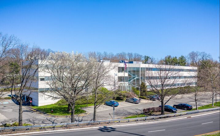 Pictures of Office property located at 12 Route 17N, Paramus, NJ 07652 for lease - image #1