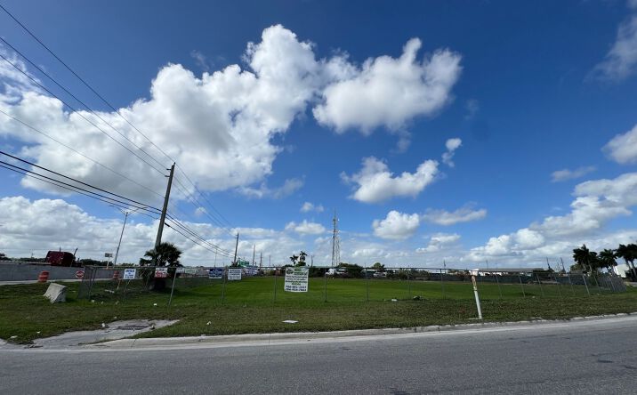 Pictures of Land property located at 10721 NW 138th St, Hialeah, FL 33018 for lease - image #1
