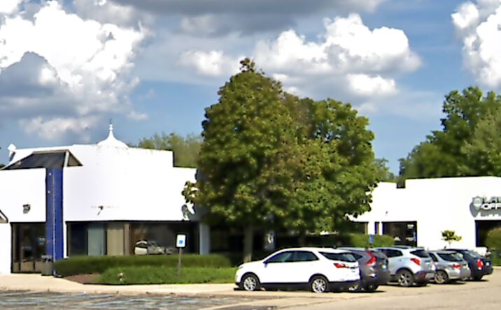 Pictures of Office property located at 33200 Dequindre Rd, Sterling Heights, MI 48310 for lease - image #1