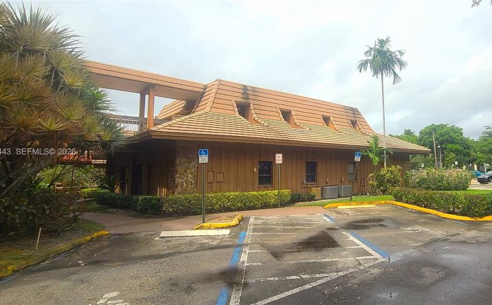 Pictures of Office property located at 7800 W Oakland Park Blvd # 101, Sunrise, FL 33351 for lease - image #1
