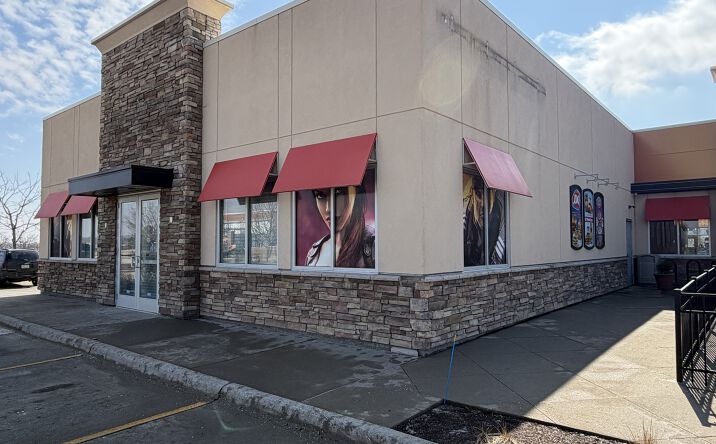 Pictures of Retail, Restaurant property located at 1011 Hwy 1 W, Iowa City, IA 52246 for lease - image #1