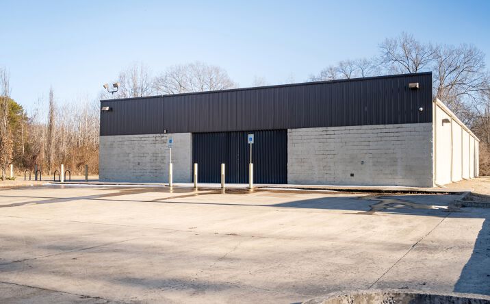 Pictures of Retail property located at 5226 S Third St, Memphis, TN 38109 for lease - image #1