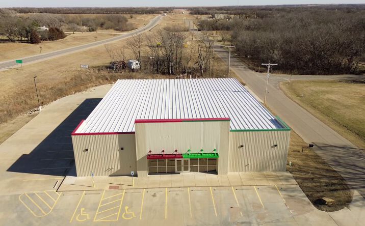 Pictures of Retail property located at 309 E 9th St, Peabody, KS 66866 for lease - image #1
