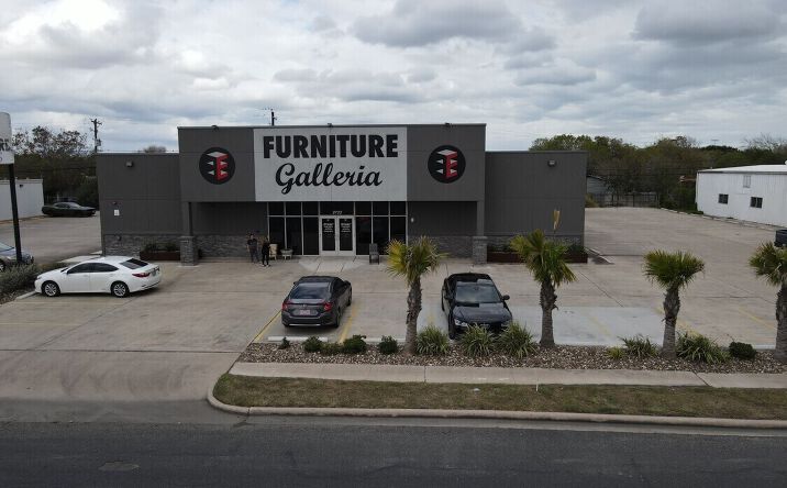 Pictures of Retail property located at 2722 S Padre Island Dr, Corpus Christi, TX 78415 for lease - image #1