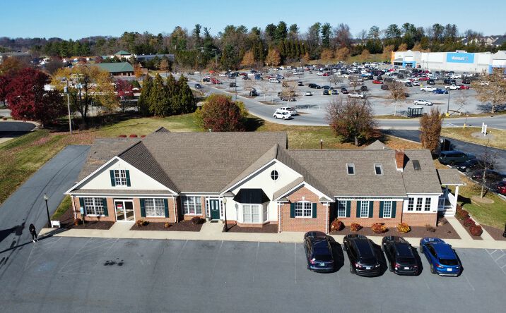 Pictures of Office, Retail property located at 1835 Rosser Ave, Waynesboro, VA 22980 for lease - image #1