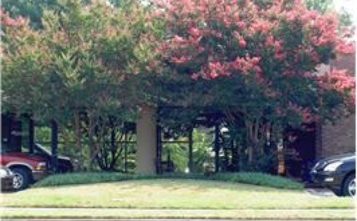 Pictures of Retail, Office property located at 210 Exchange Pl NW, Huntsville, AL 35806 for lease - image #1