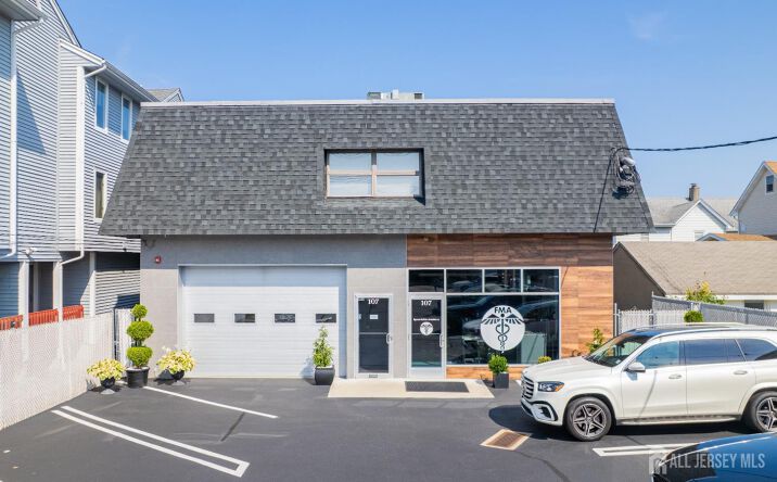 Pictures of Office property located at 107 Stuyvesant Avenue # 201, Lyndhurst, NJ 07071 for lease - image #1
