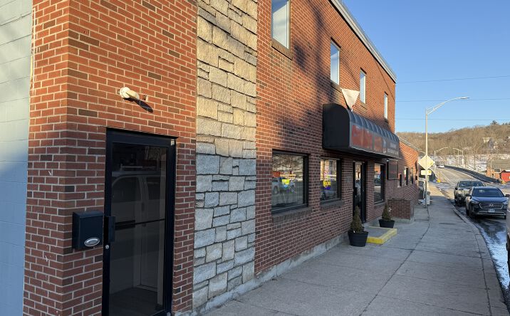 Pictures of Office, Special Purpose property located at 147 East Main St Thomaston, Thomaston, US 30286 for lease - image #1