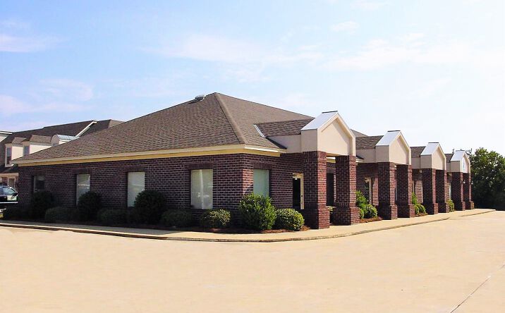 Pictures of Office property located at 2545 Bell Rd, Montgomery, AL 36117 for lease - image #1