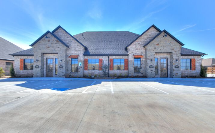 Pictures of Office property located at 13709 S Santa Fe Ave, Oklahoma City, OK 73170 for lease - image #1