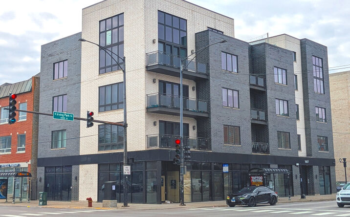 Pictures of Retail, Restaurant property located at 1607 W Irving Park Rd, Chicago, IL 60613 for lease - image #1