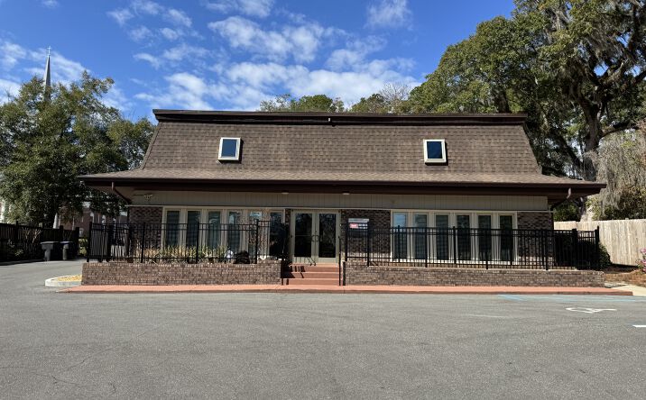 Pictures of Office property located at 1801 N Meridian Rd, Tallahassee, FL 32303 for lease - image #1