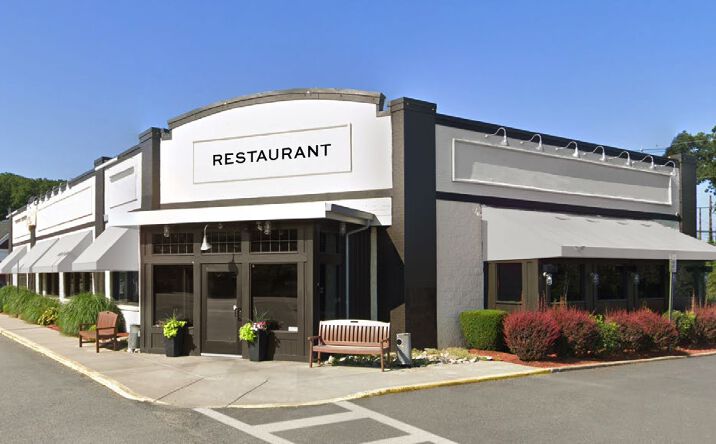 Pictures of Retail, Restaurant property located at 371 Putnam Pike, Smithfield, RI 02917 for lease - image #1
