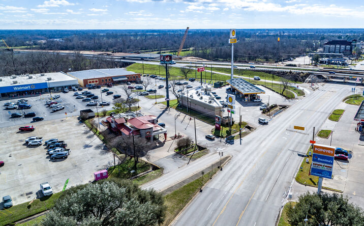 Pictures of Retail property located at 2209 State Hwy 71, Columbus, TX 78934 for lease - image #1