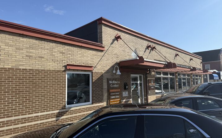Pictures of Retail, Office, Industrial property located at 560 Park Ave, Prairie du Sac, WI 53578 for lease - image #1