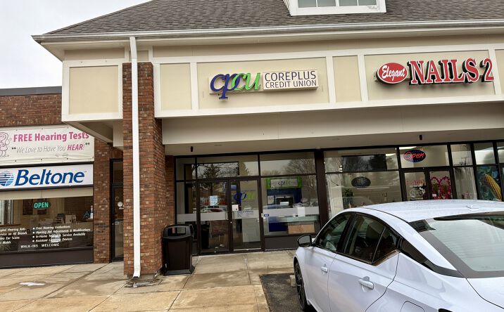 Pictures of Retail property located at 441 Long Hill Rd, Groton, CT 06340 for lease - image #1